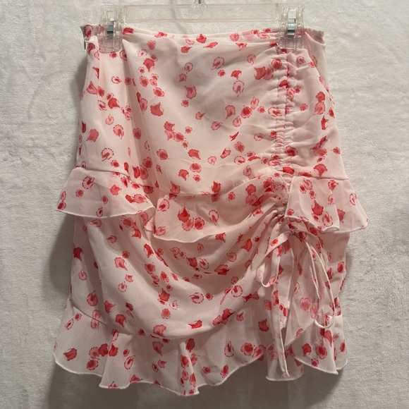 Princess Polly Secret Love Skirt Size 4 - Picture 2 of 6